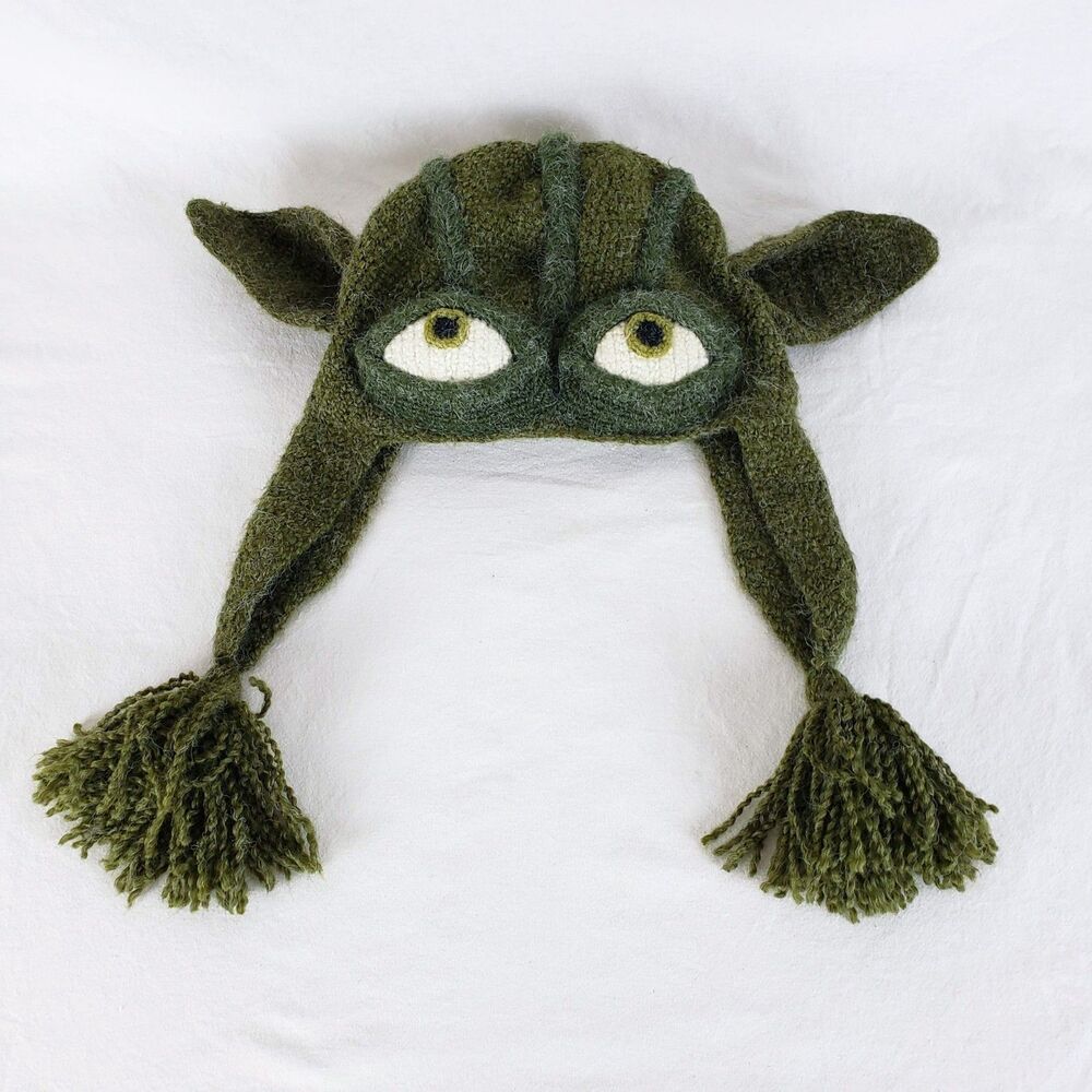 Peruvian Trading Company Yoda Hat Star Wars Green Knit Earflap Tassel Fuzzy